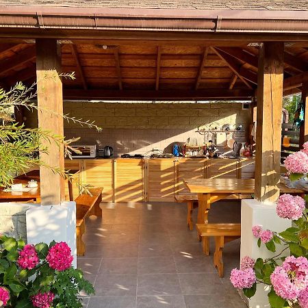 Hotel Golden Гагра Экстерьер фото