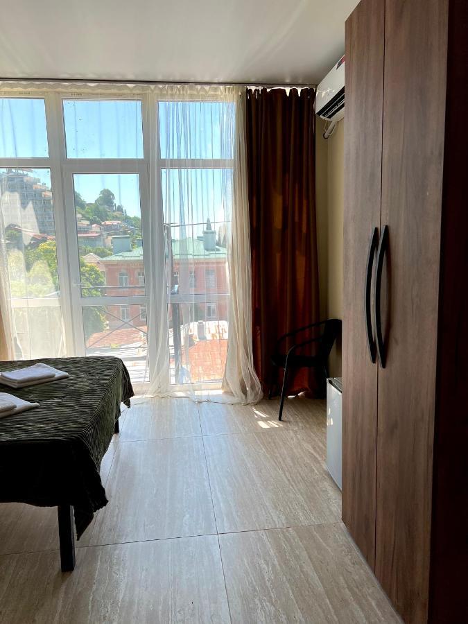 Hotel Golden Гагра Экстерьер фото