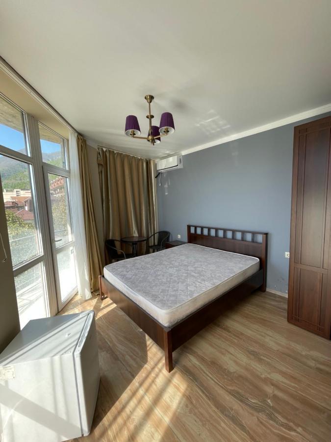 Hotel Golden Гагра Экстерьер фото